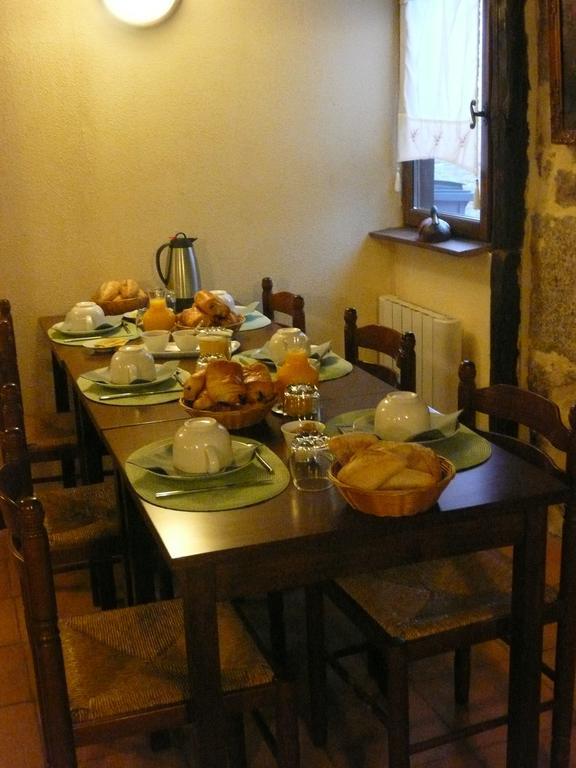 Chambres D'Hotes D'Antardieu Saint-Junien Ruang foto